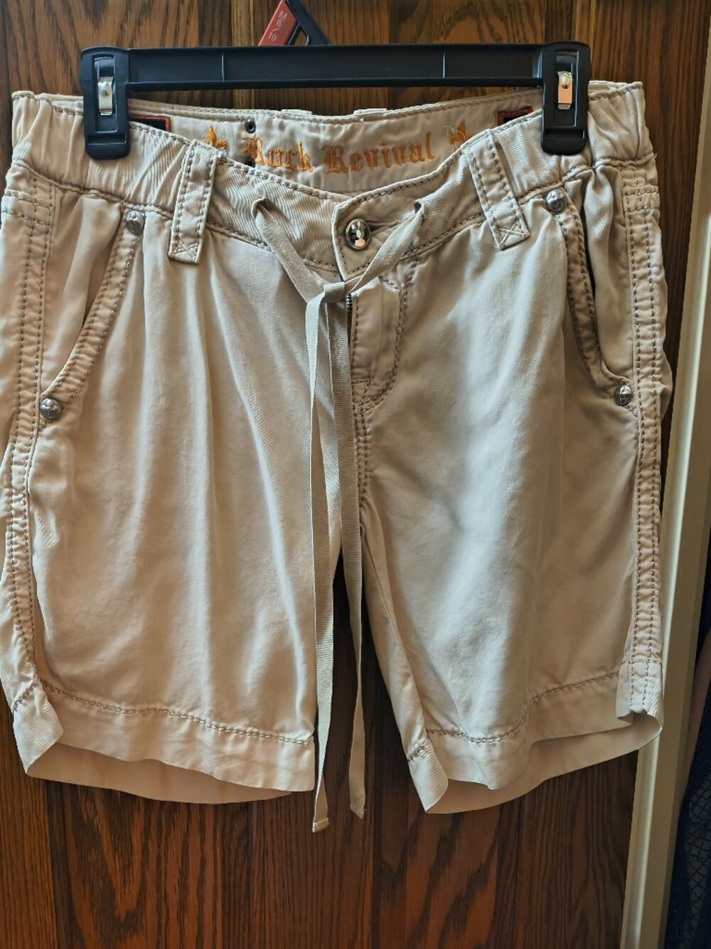 Rock Revival Bermuda Shorts Size 29